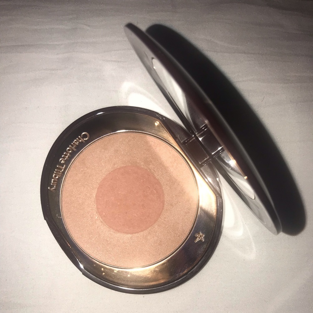 Charlotte Tilbury FIRST LOVE Cheek to Chic Blush